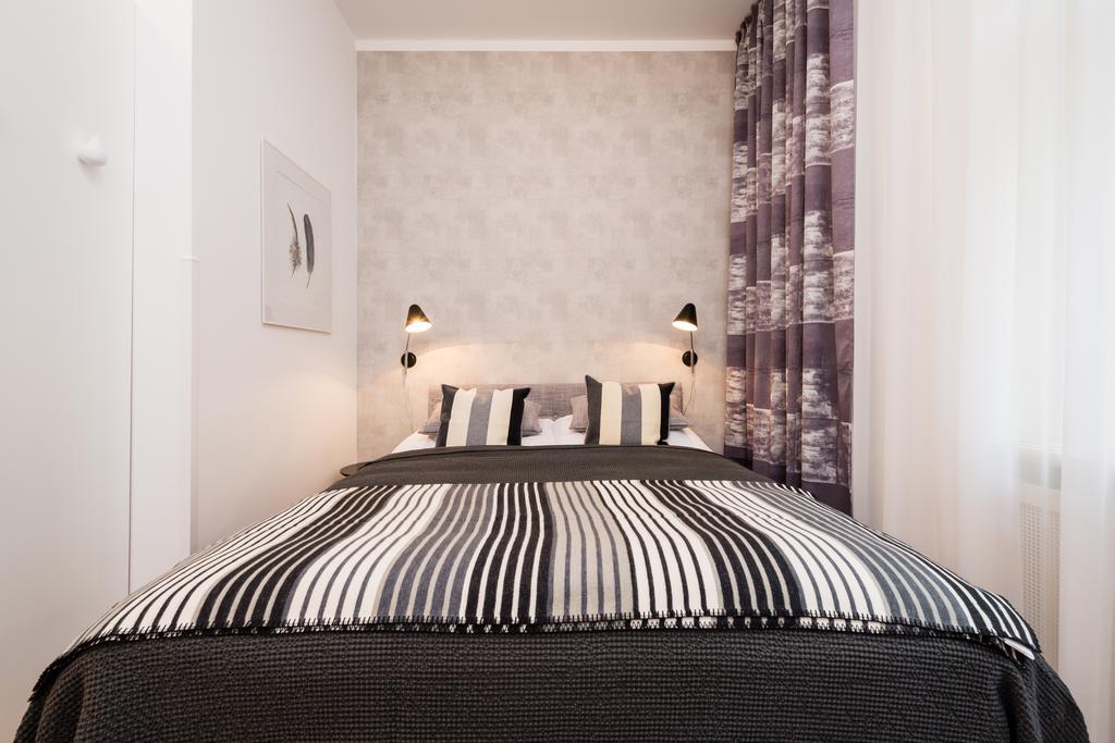 Modern Apartment Charvátova Praag Buitenkant foto