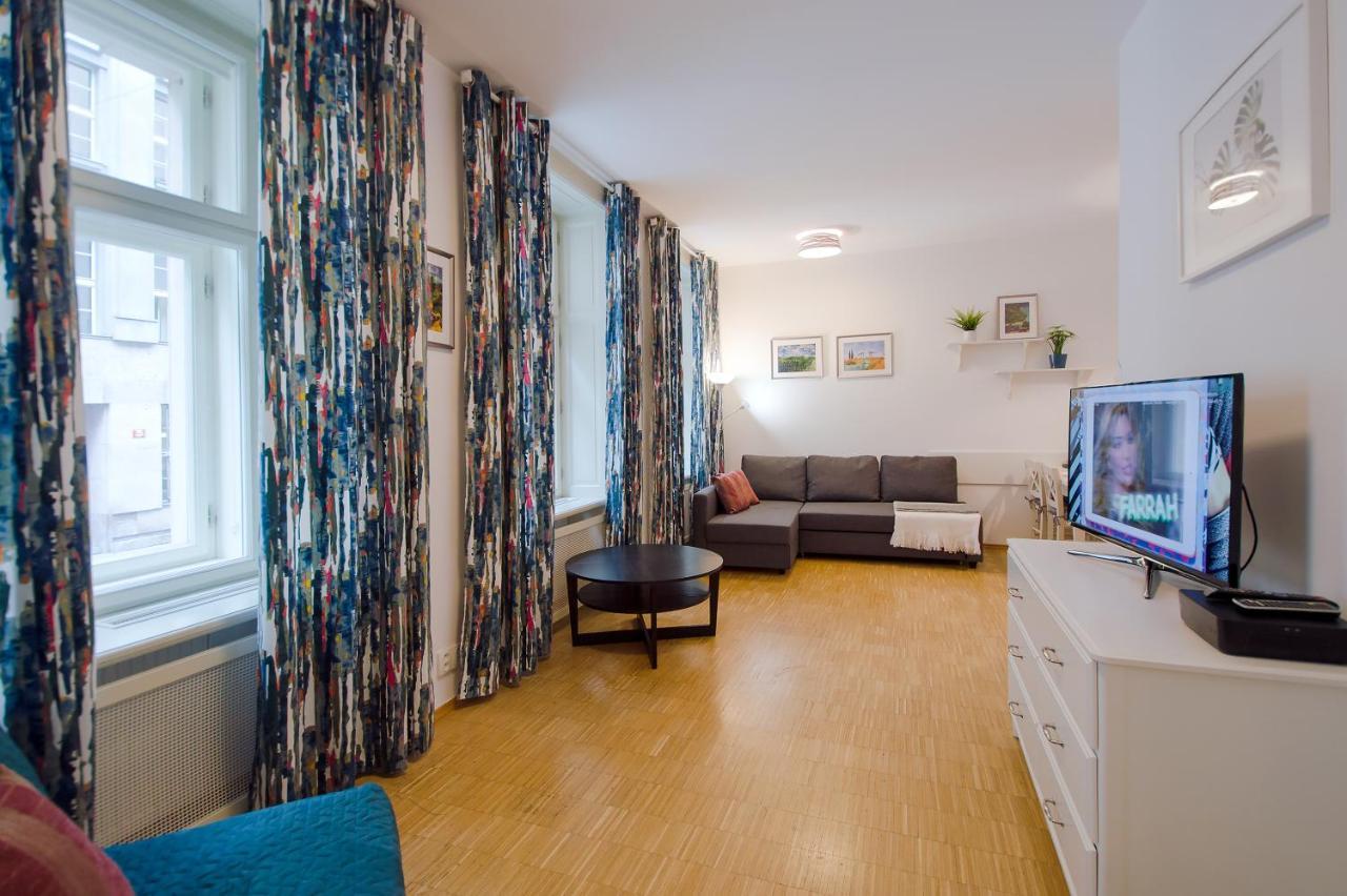 Modern Apartment Charvátova Praag Buitenkant foto